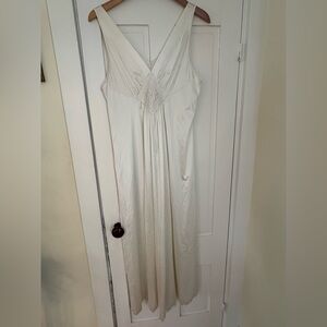 Vanity Fair Vintage White Nylon Nightgown Made in USA